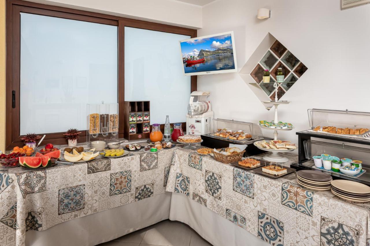A Casa Di... Aurora Bed and Breakfast San Vito Lo Capo Exteriör bild